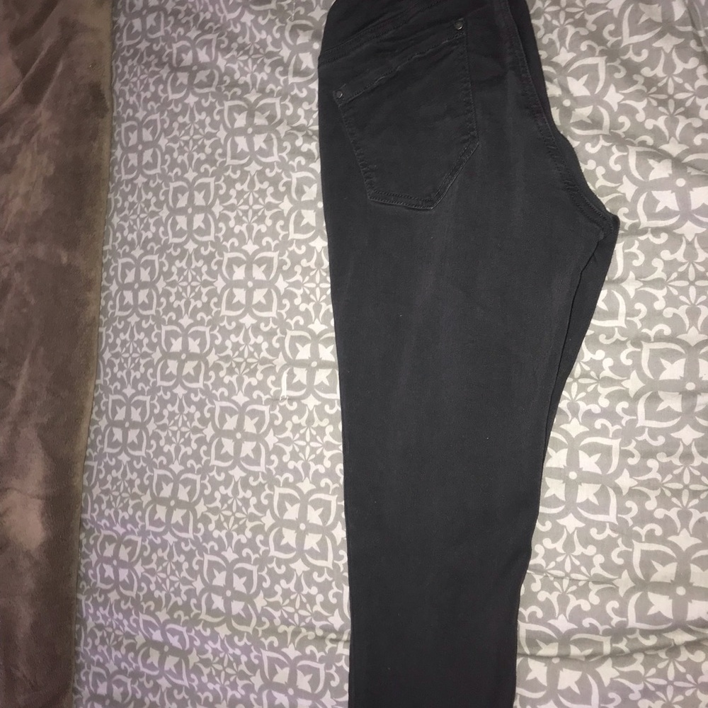 Maternity pants - Picture 3 of 4